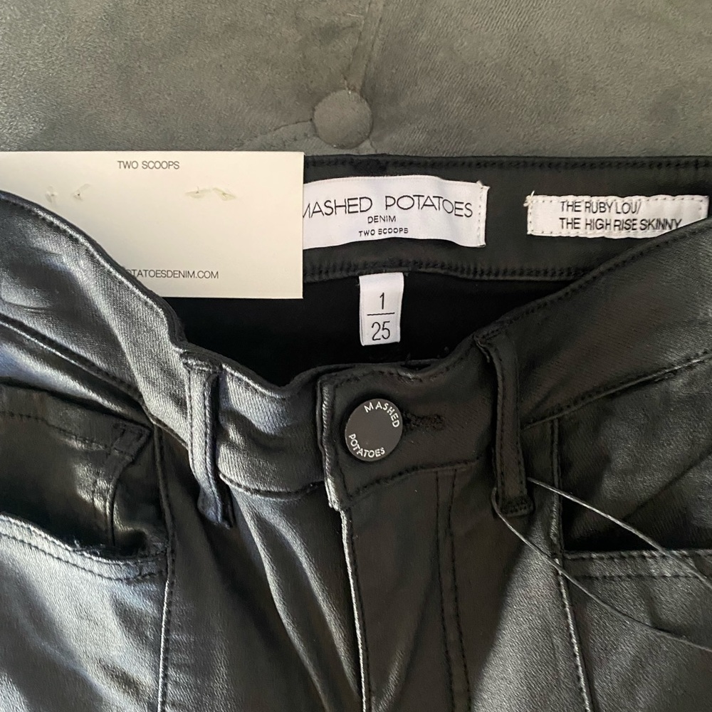 Mashed Potatoes Coated Black Jeans - Picture 3 of 7